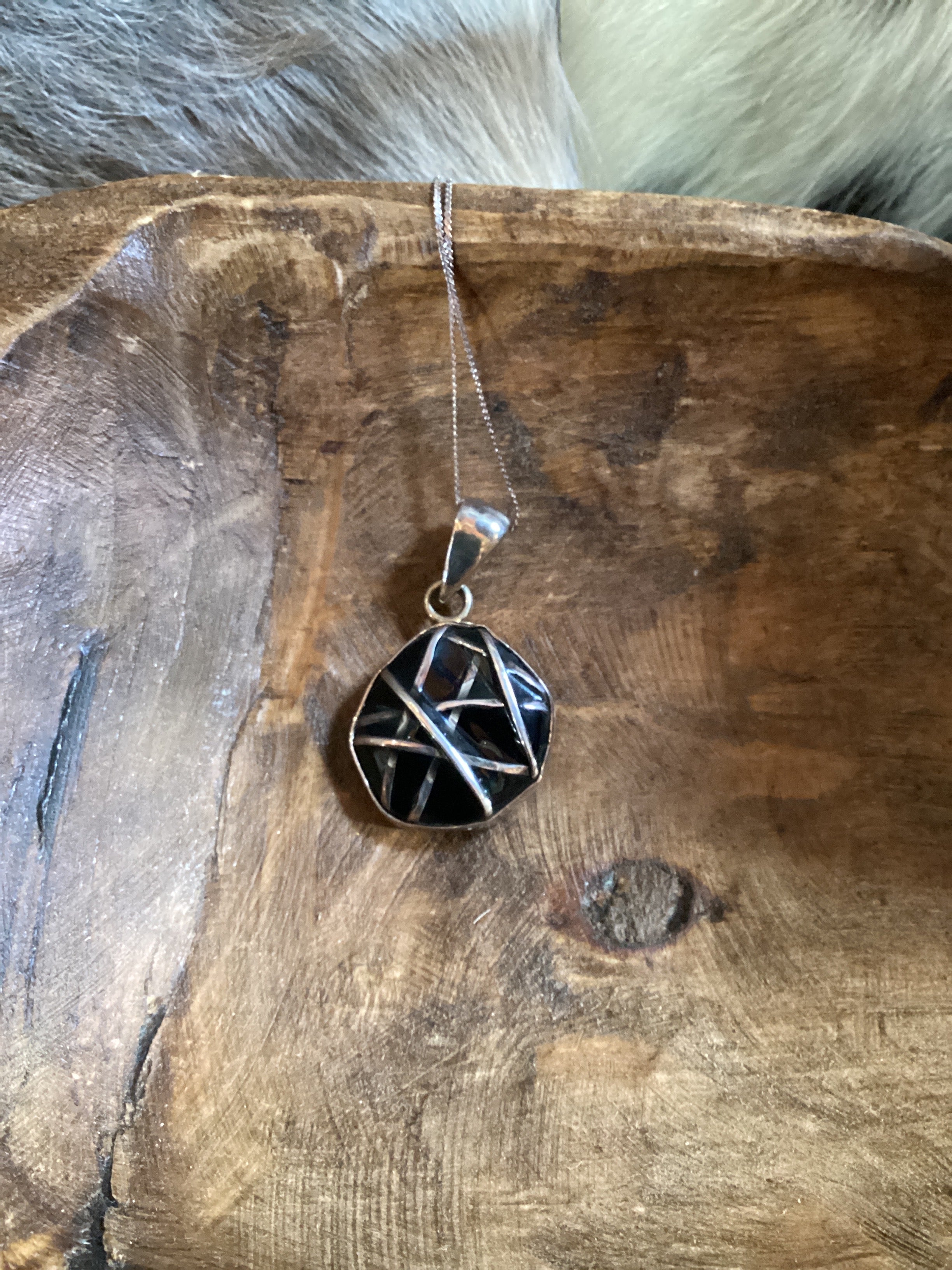 Onyx Pendant w/chain