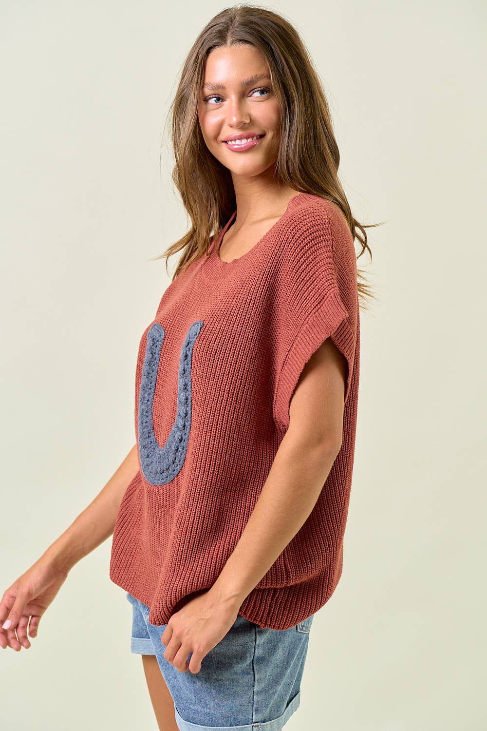 HORSESHOE RIBBED SWEATER VEST - 45223T
