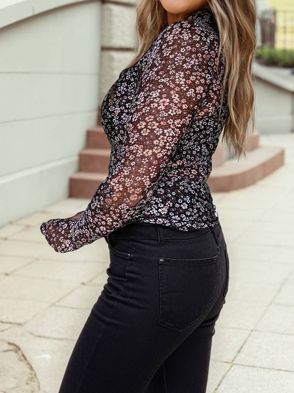 Ditsy Floral Mesh Thumbhole Sleeve Top