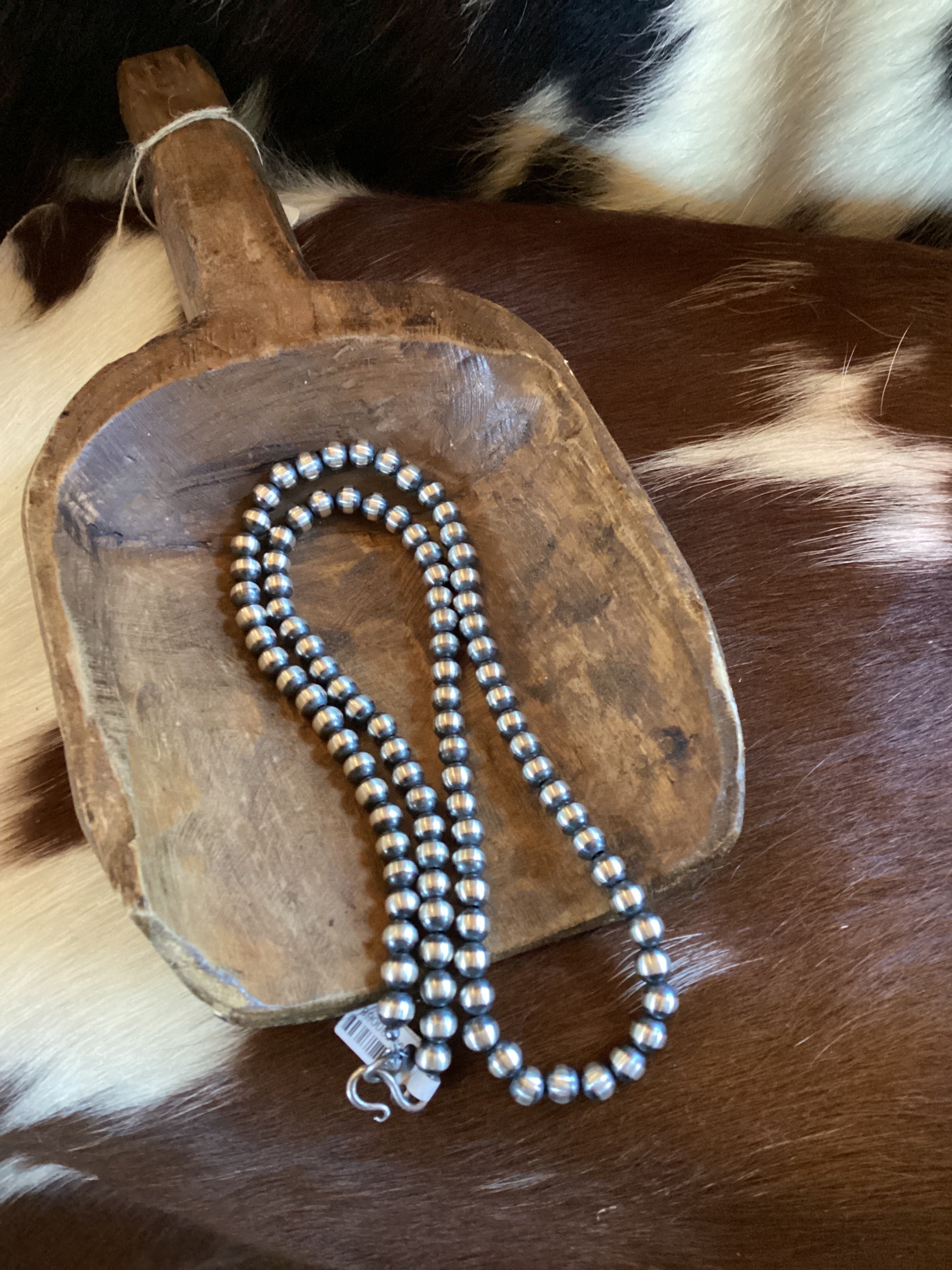 8mm 30" Machine Pearl Neck