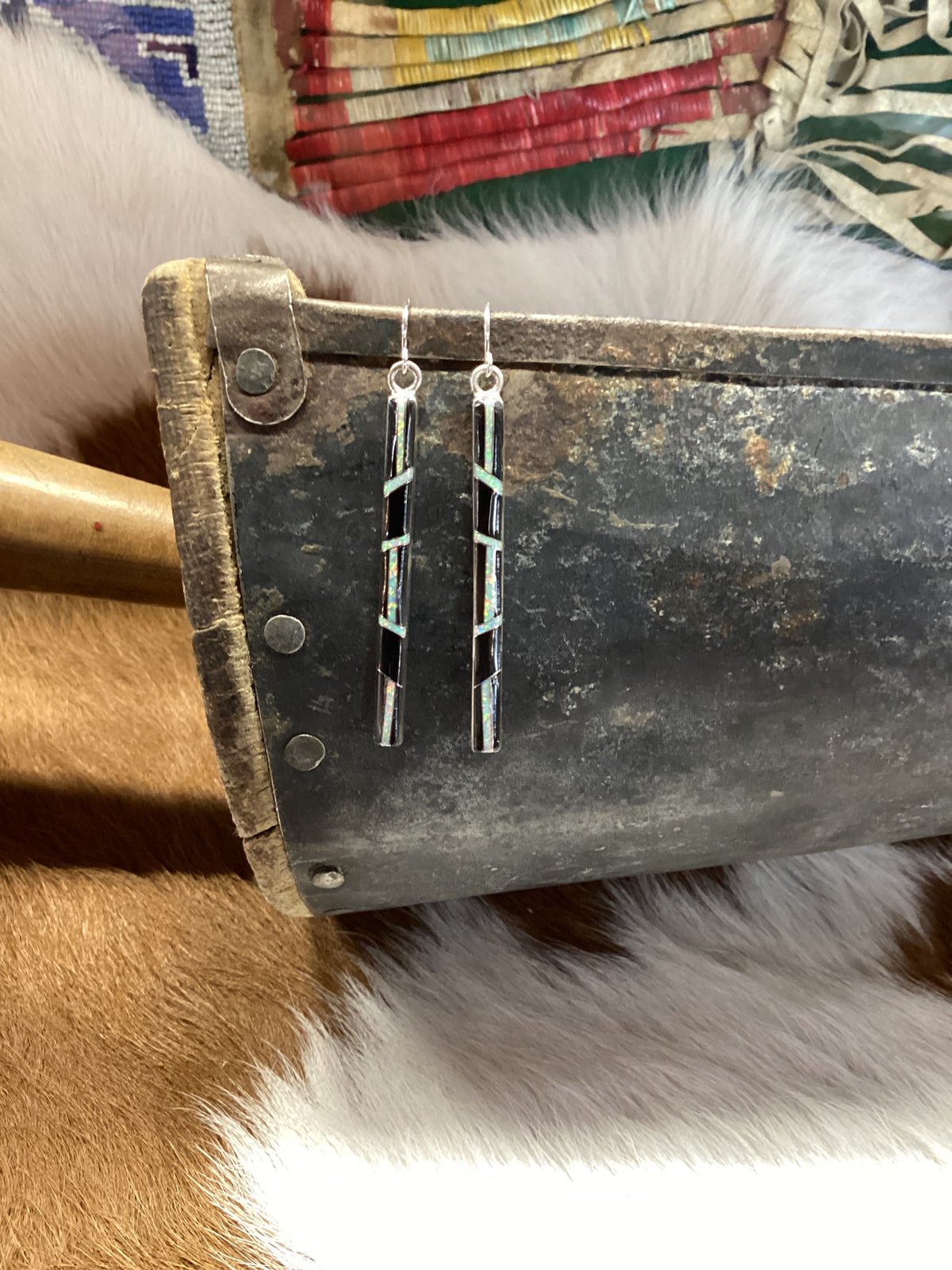 Inlay Black earring
