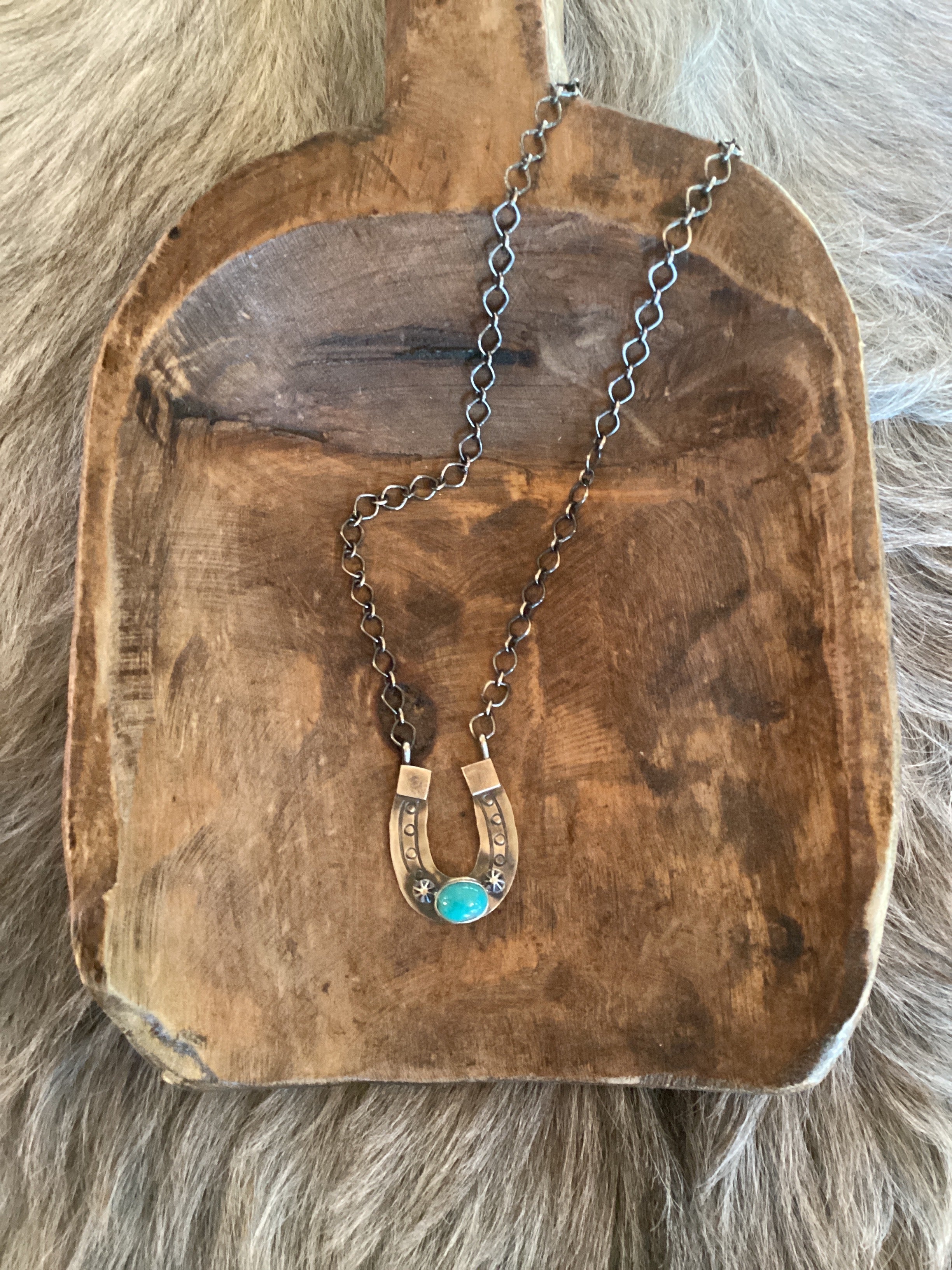 Kingman Turquoise Horseshoe Bar Necklace 18”