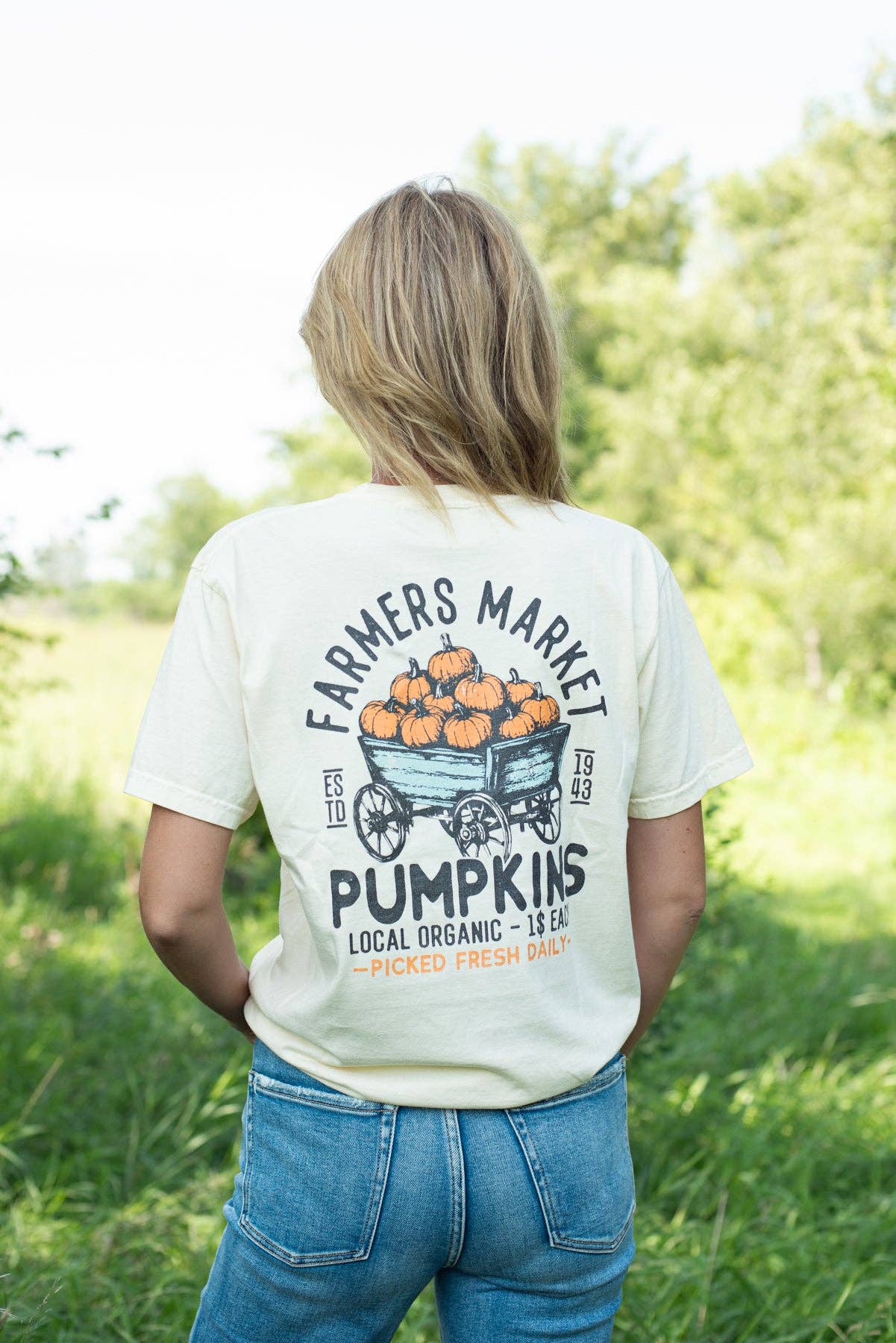 Farmers Market Pumpkin Tee