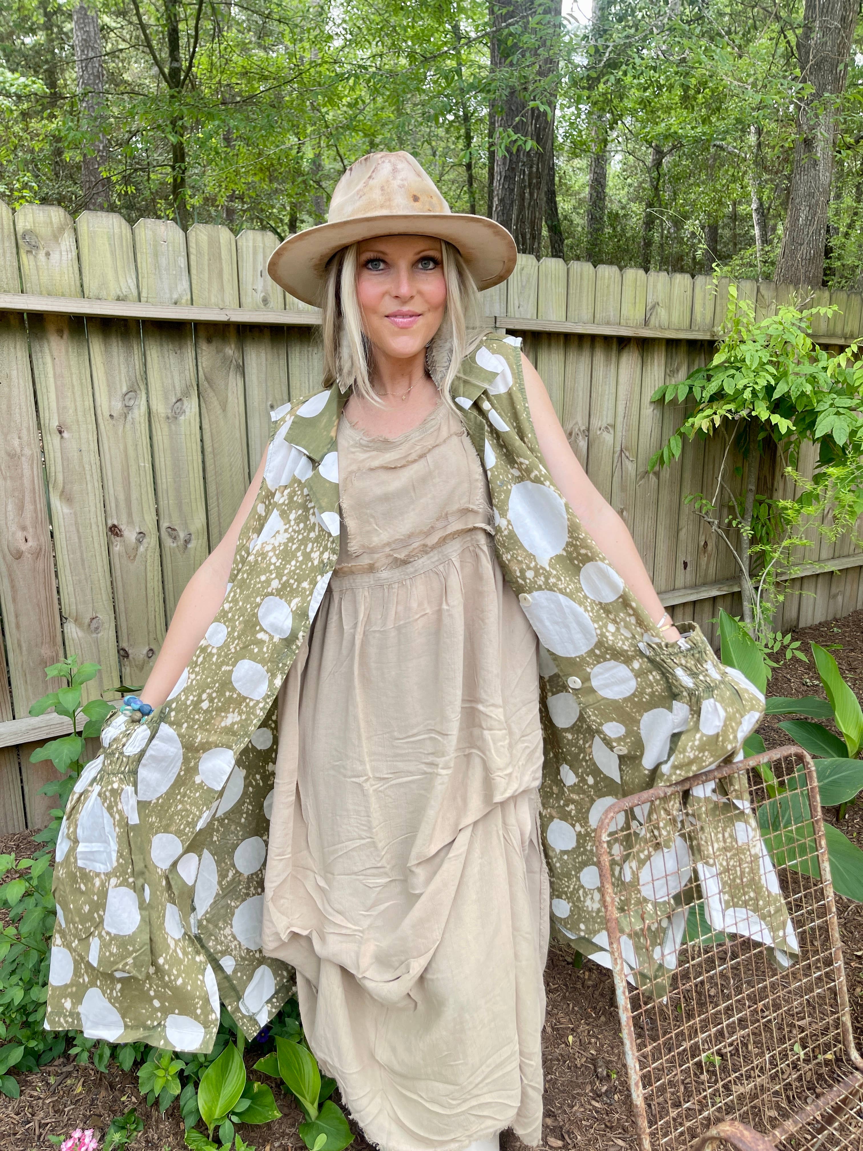 Dotty Funky Pocket Duster - Olive