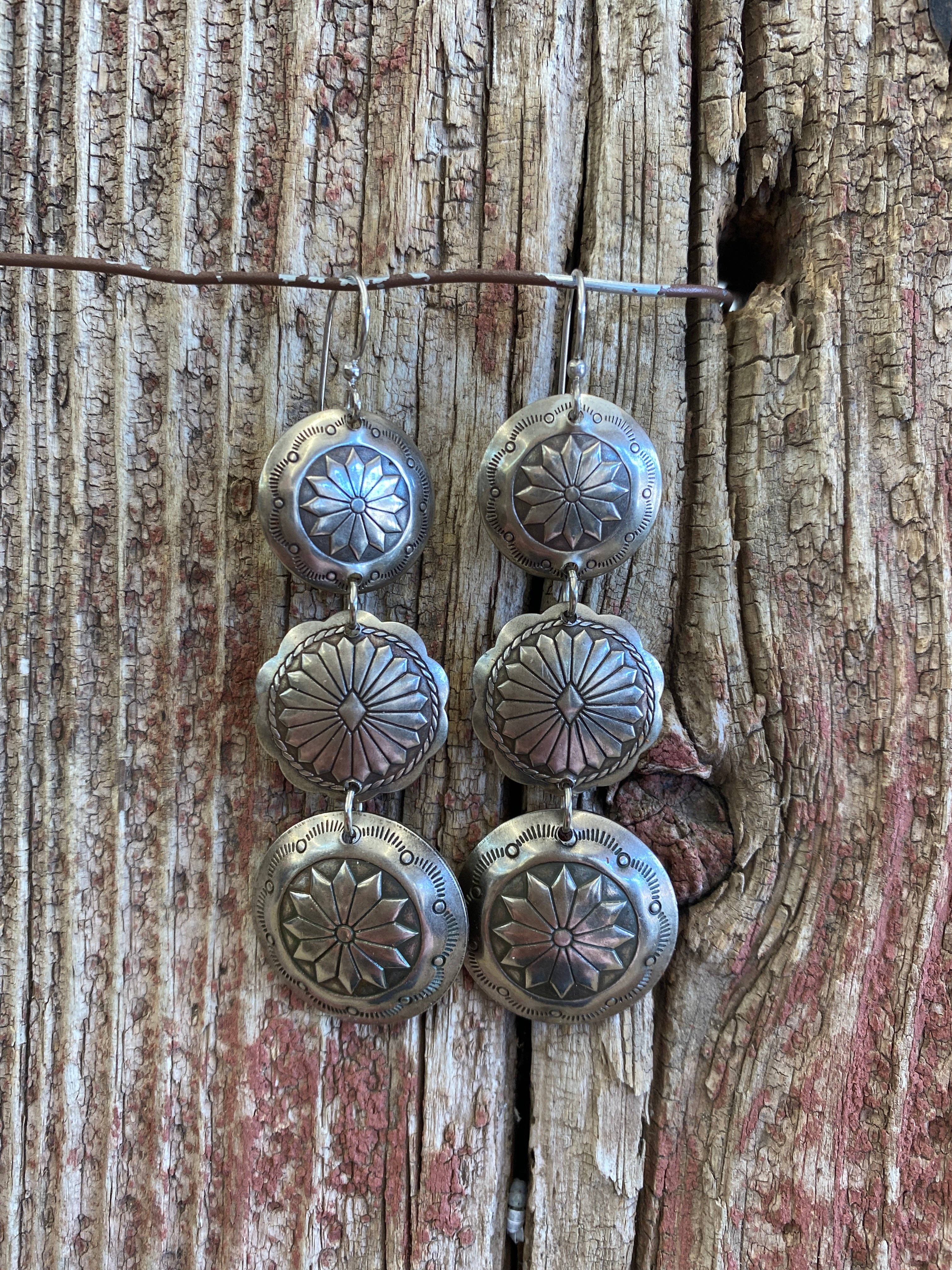 17008 3 Concho Earring