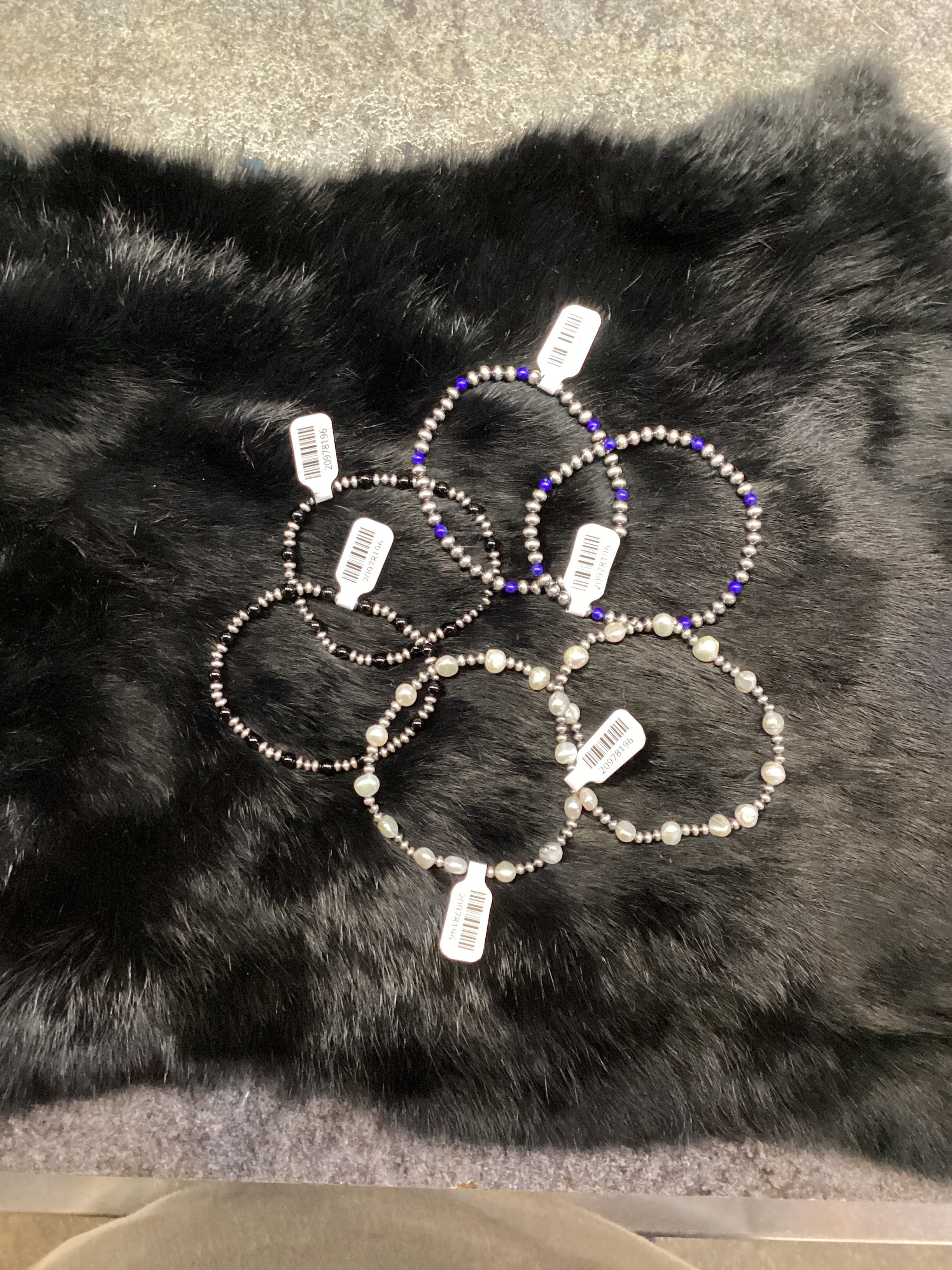 Navajo pearl stretch bracelet