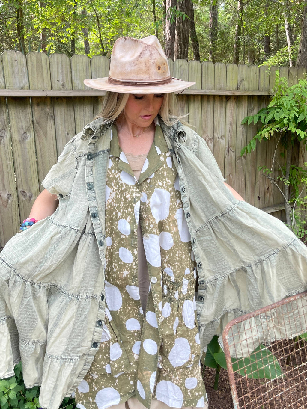 Dotty Funky Pocket Duster - Olive