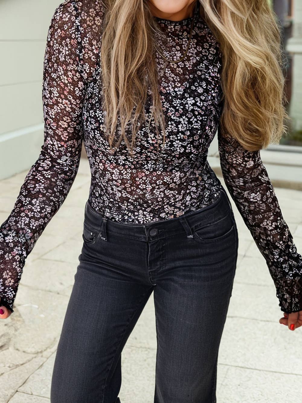 Ditsy Floral Mesh Thumbhole Sleeve Top