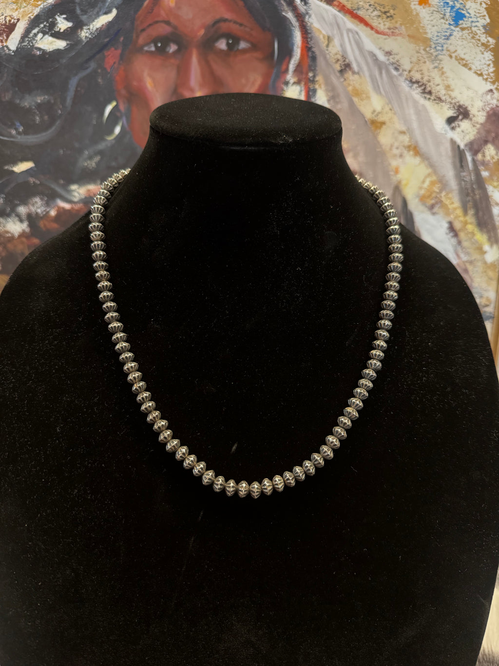 Consignment UK Fluted Navajo Pearl Necklace