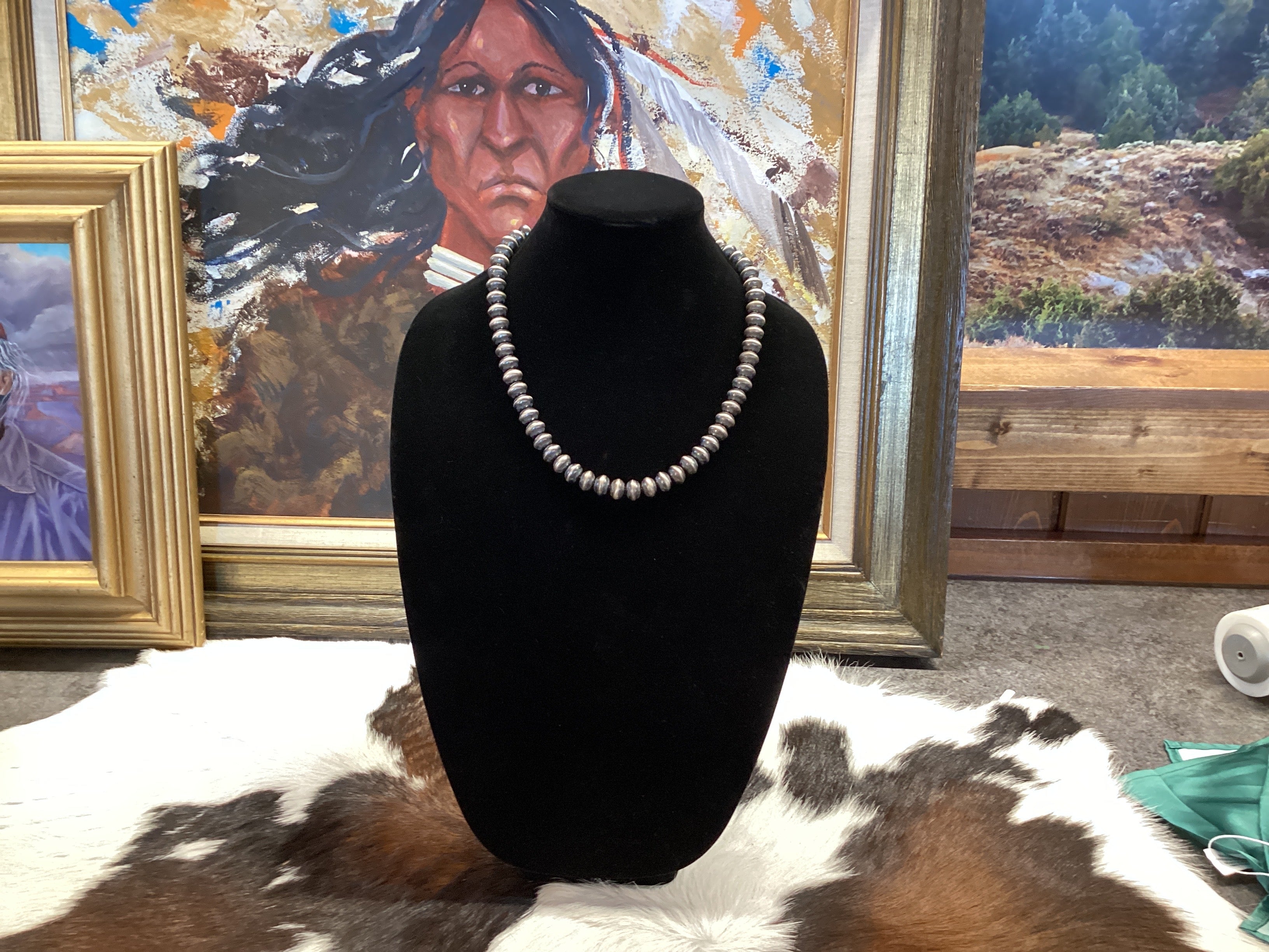 Consignment Navajo Pearl Handmade Necklace  22"