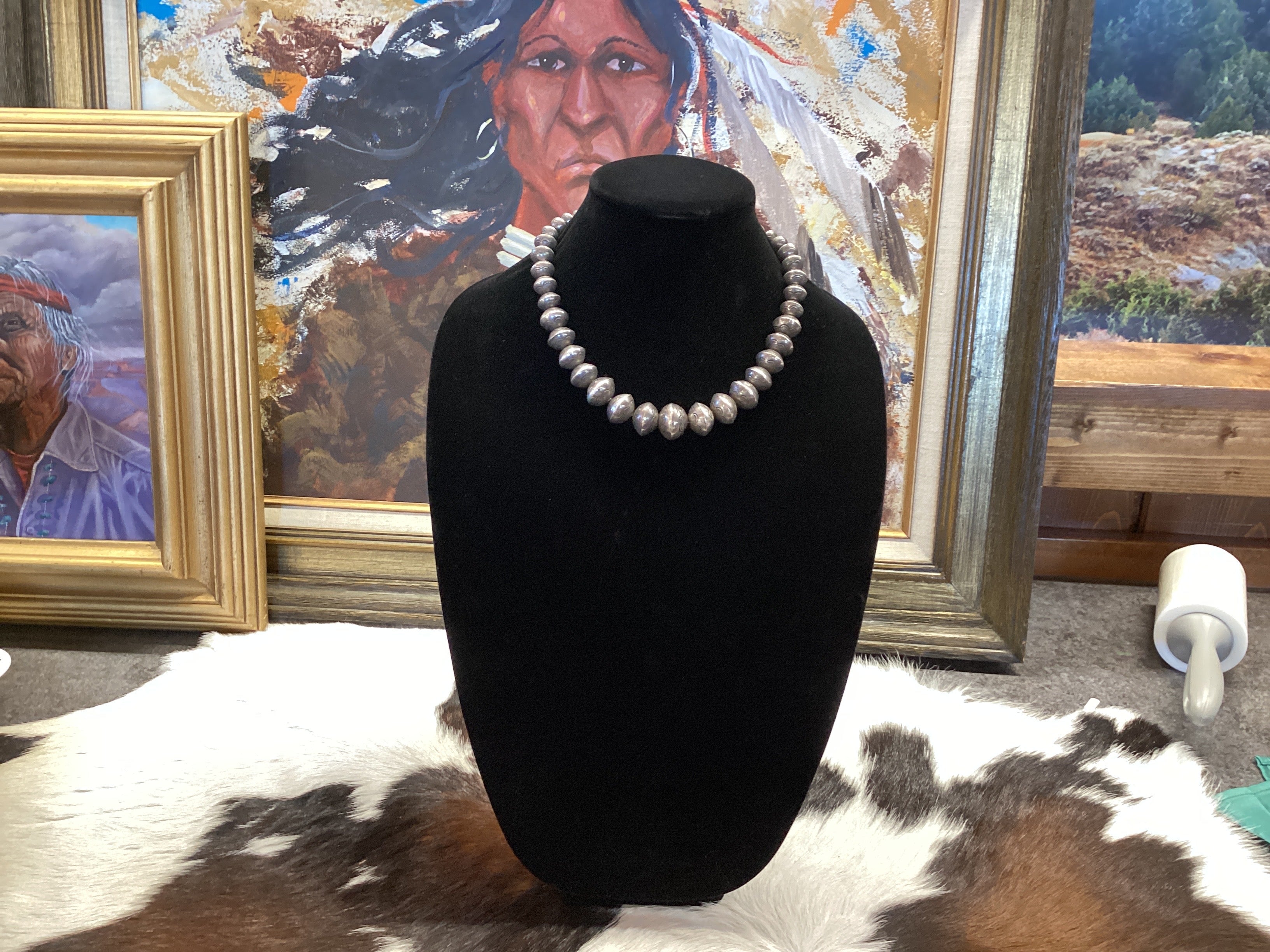 Consignment Navajo Pearl Necklace Graduated Pearls 18"