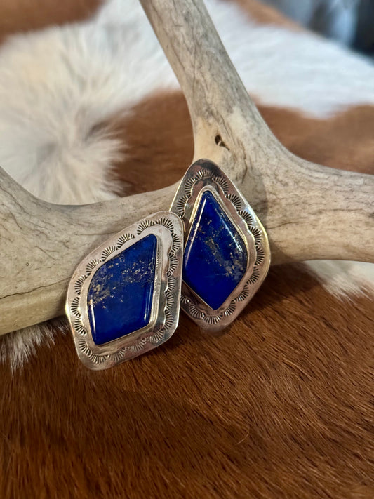 Lapis Stud