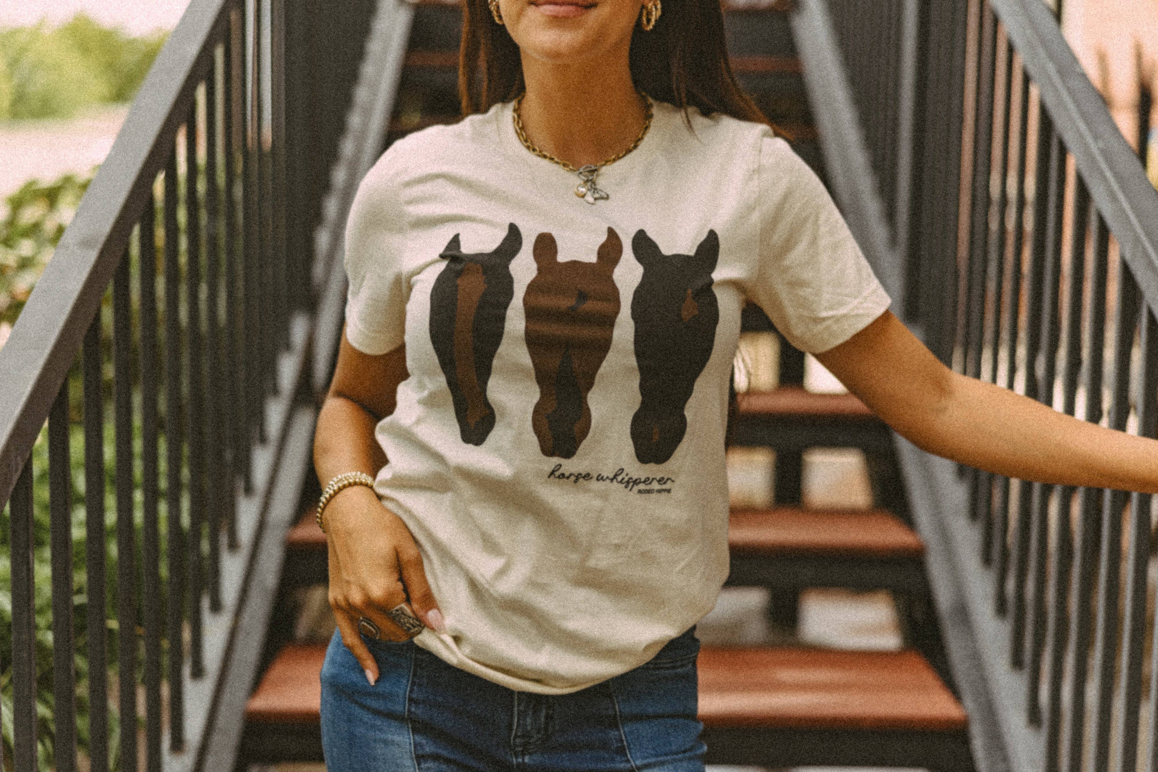 HORSE WHISPERER TEE NATURAL