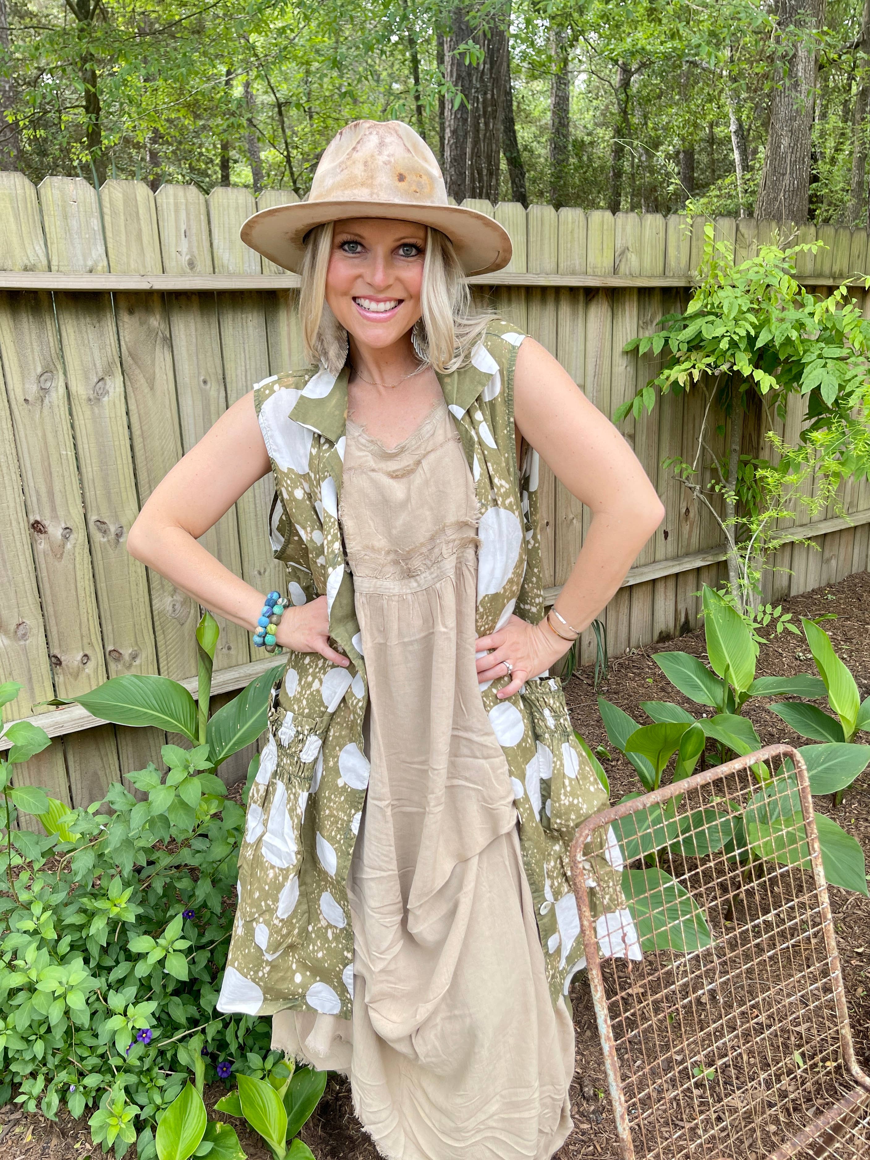 Dotty Funky Pocket Duster - Olive